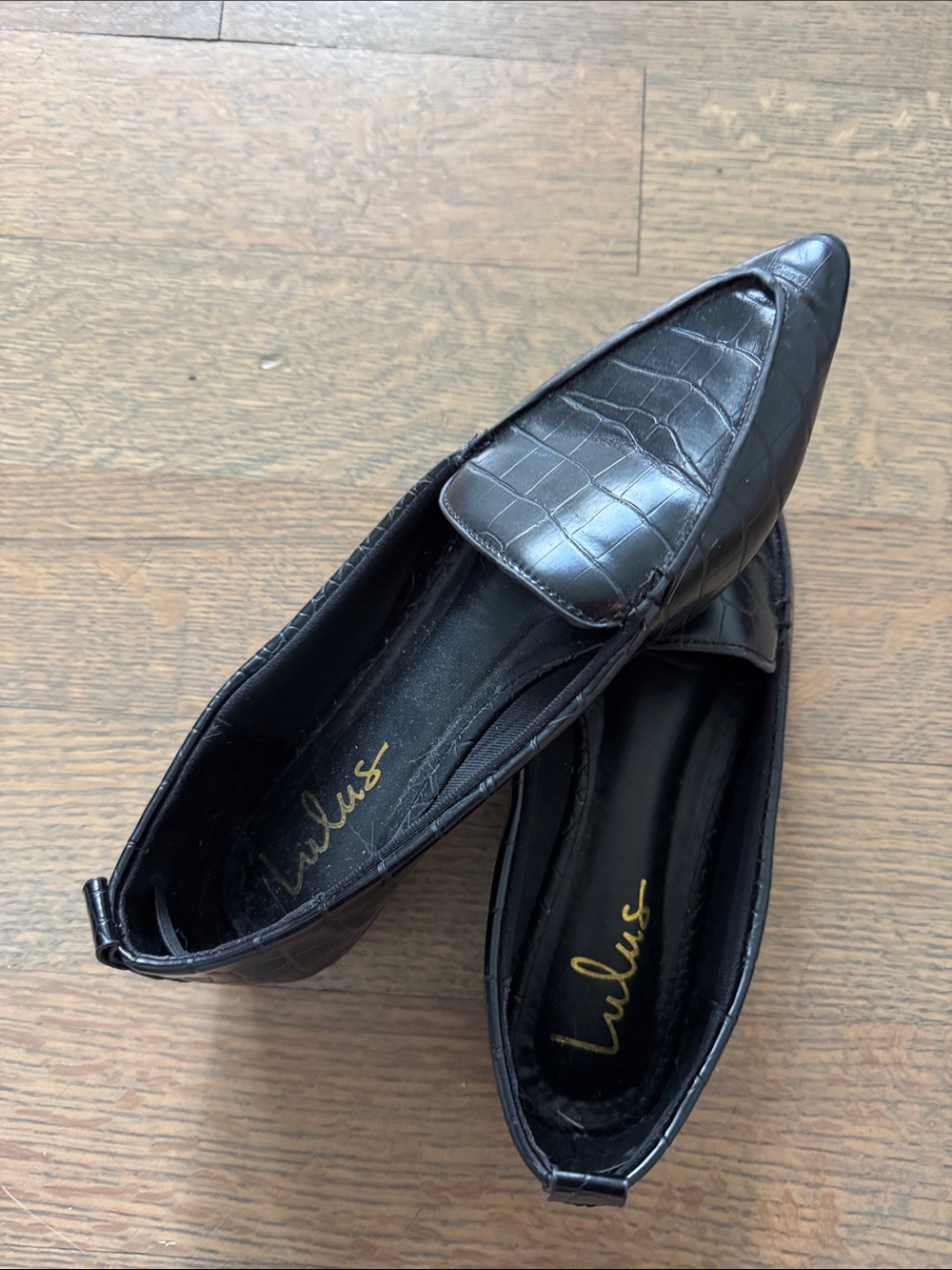 Lulu's Men's Black Croc-Embossed Pointed Slip-Ons